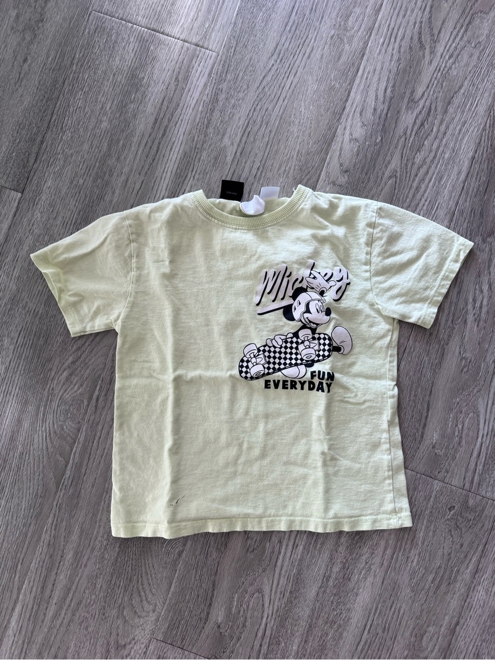 Zara Micky Mouse Skate Graphic Tee Size 4-5T
